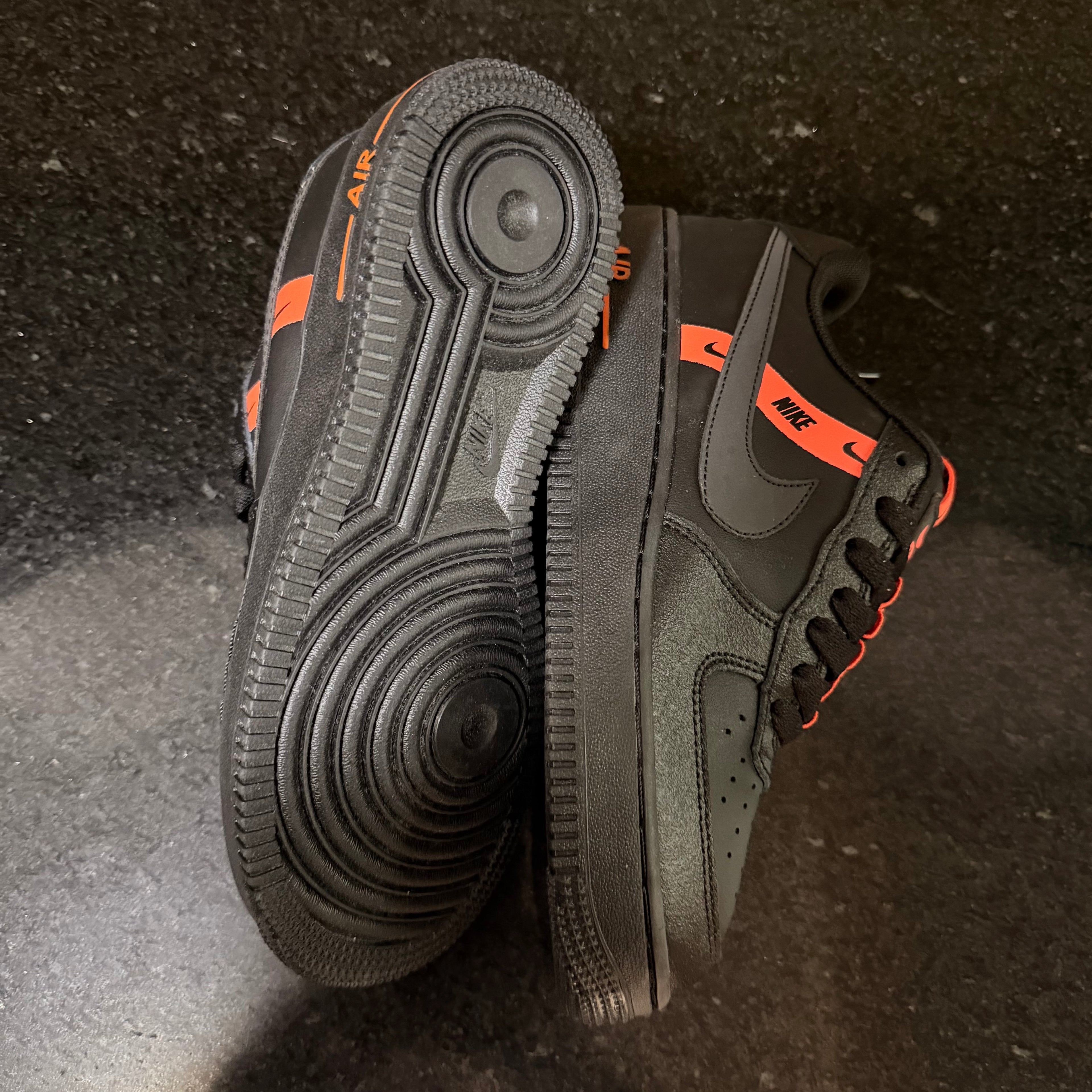 AF1 Low Black & Orange