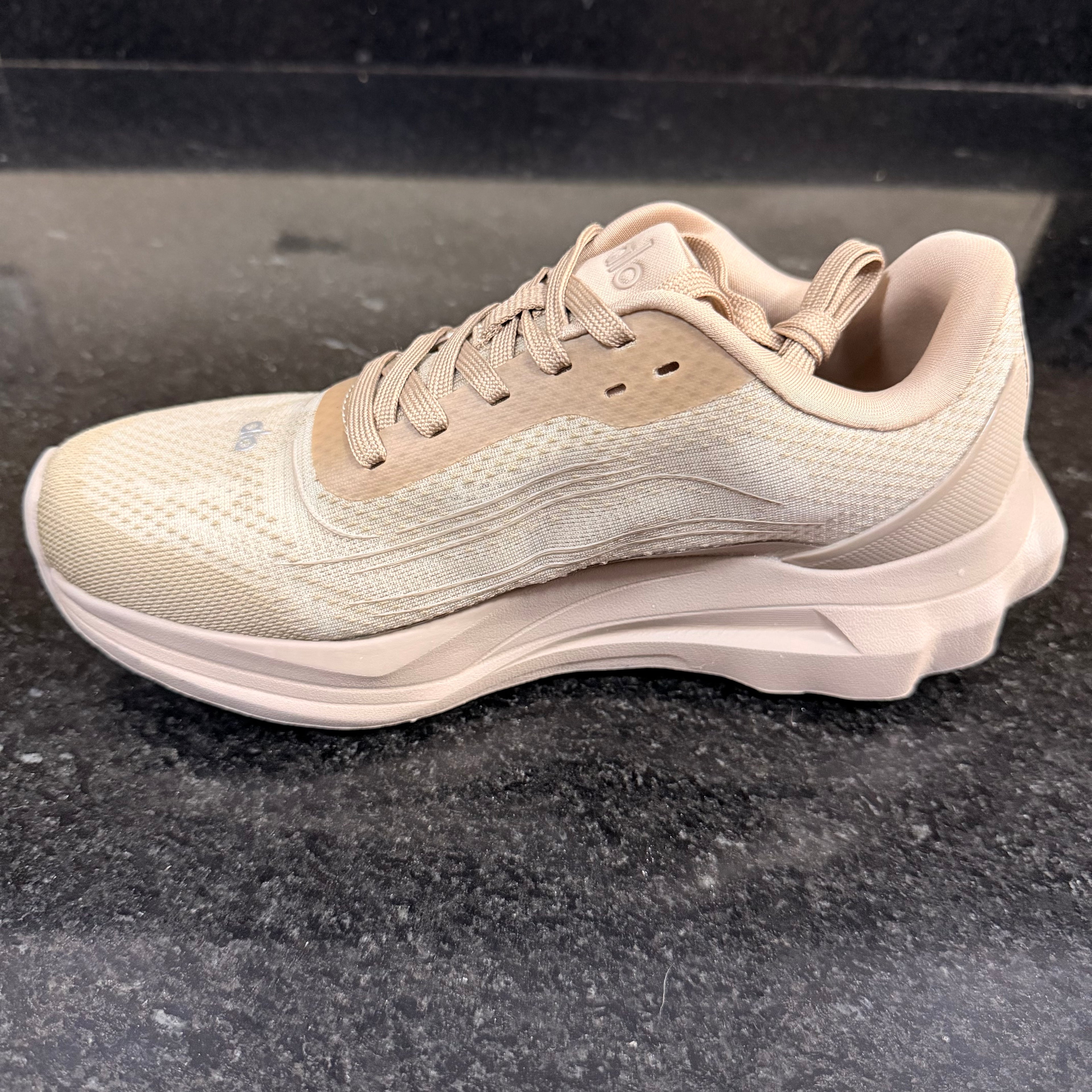 ALO Runner Brown