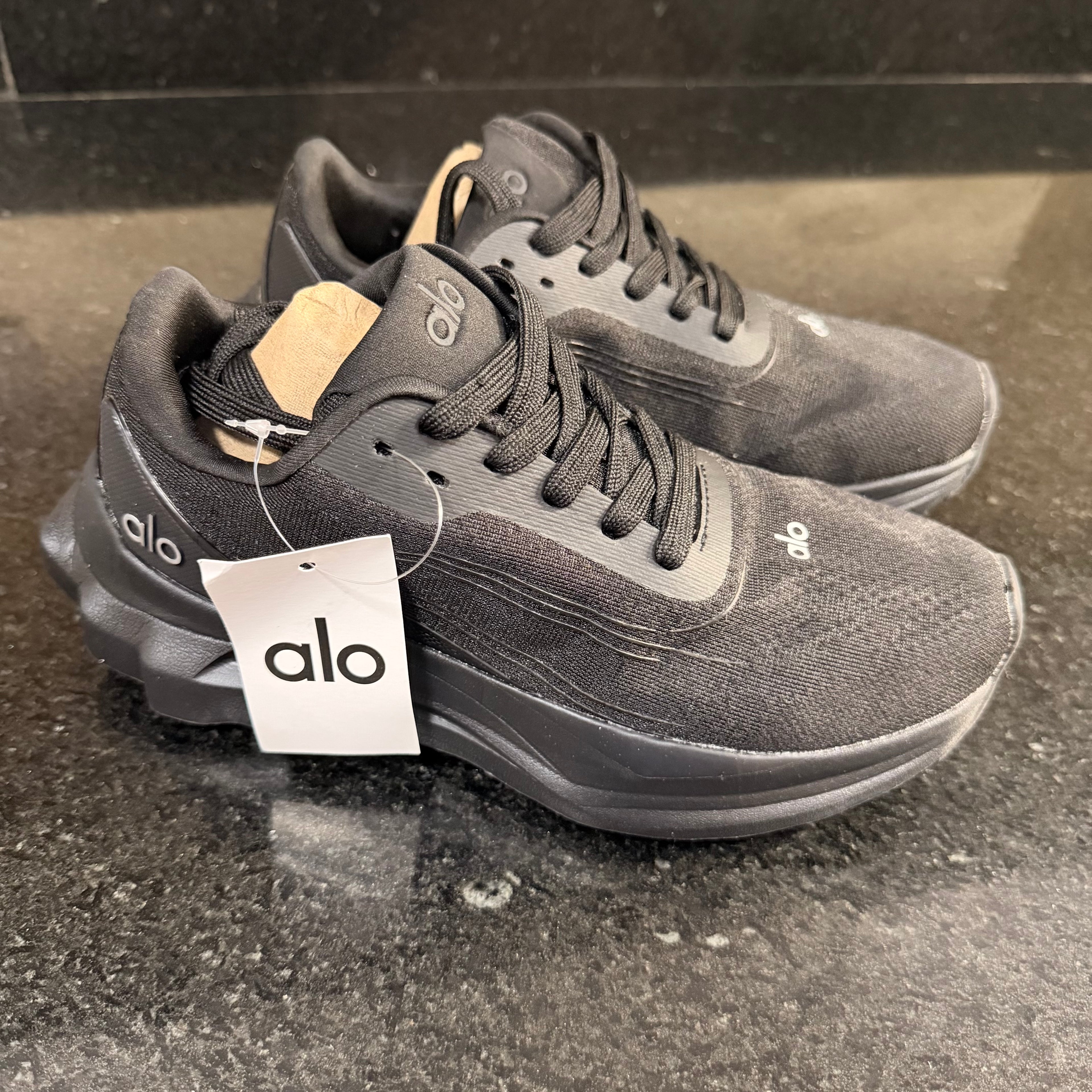 ALO Runner Black