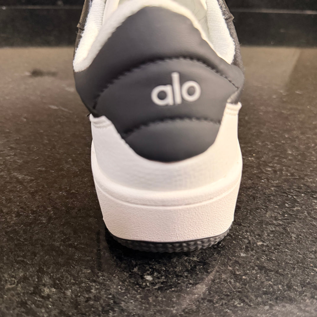 ALO Recovery  Black  White