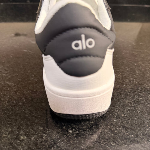 ALO Recovery  Black  White