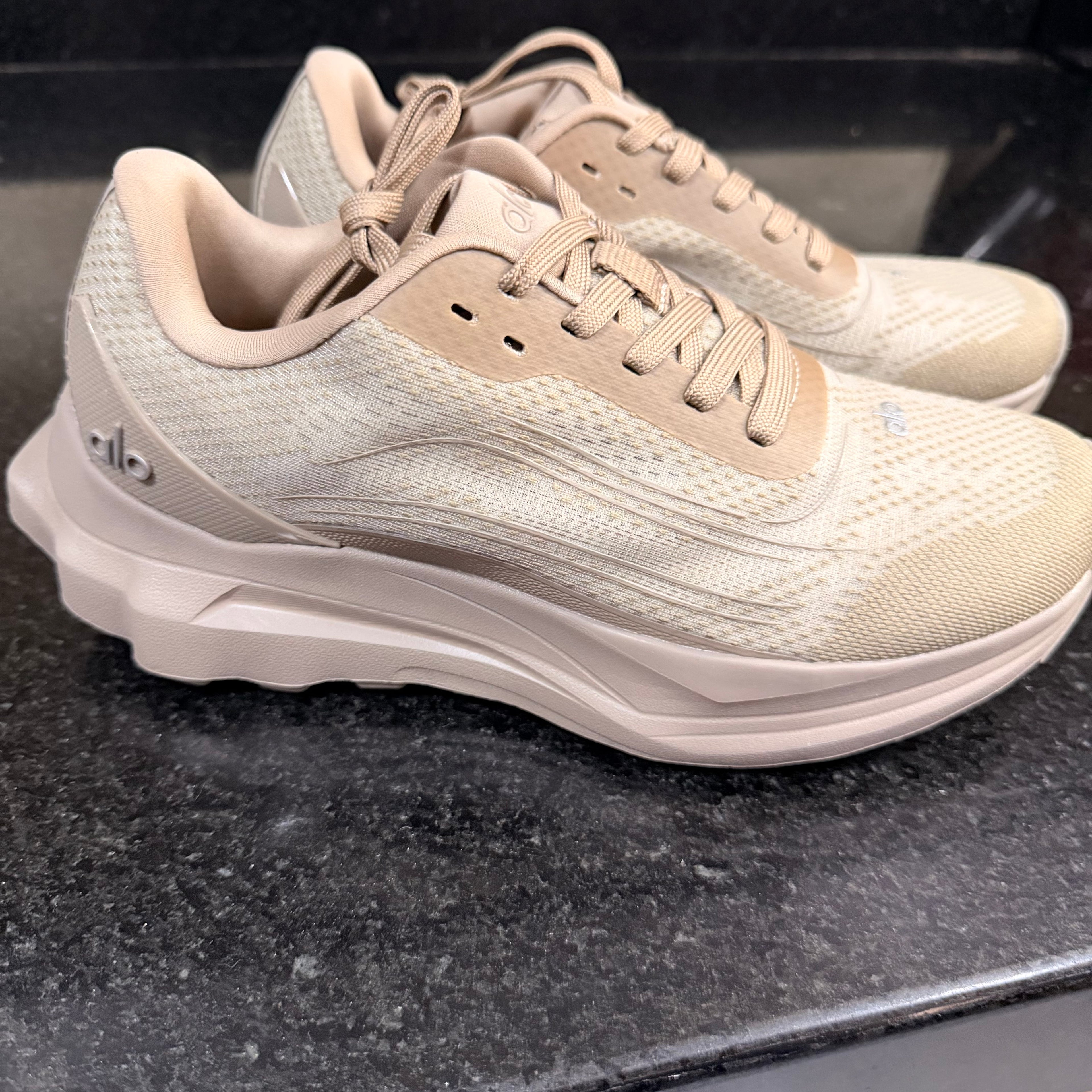 ALO Runner Brown