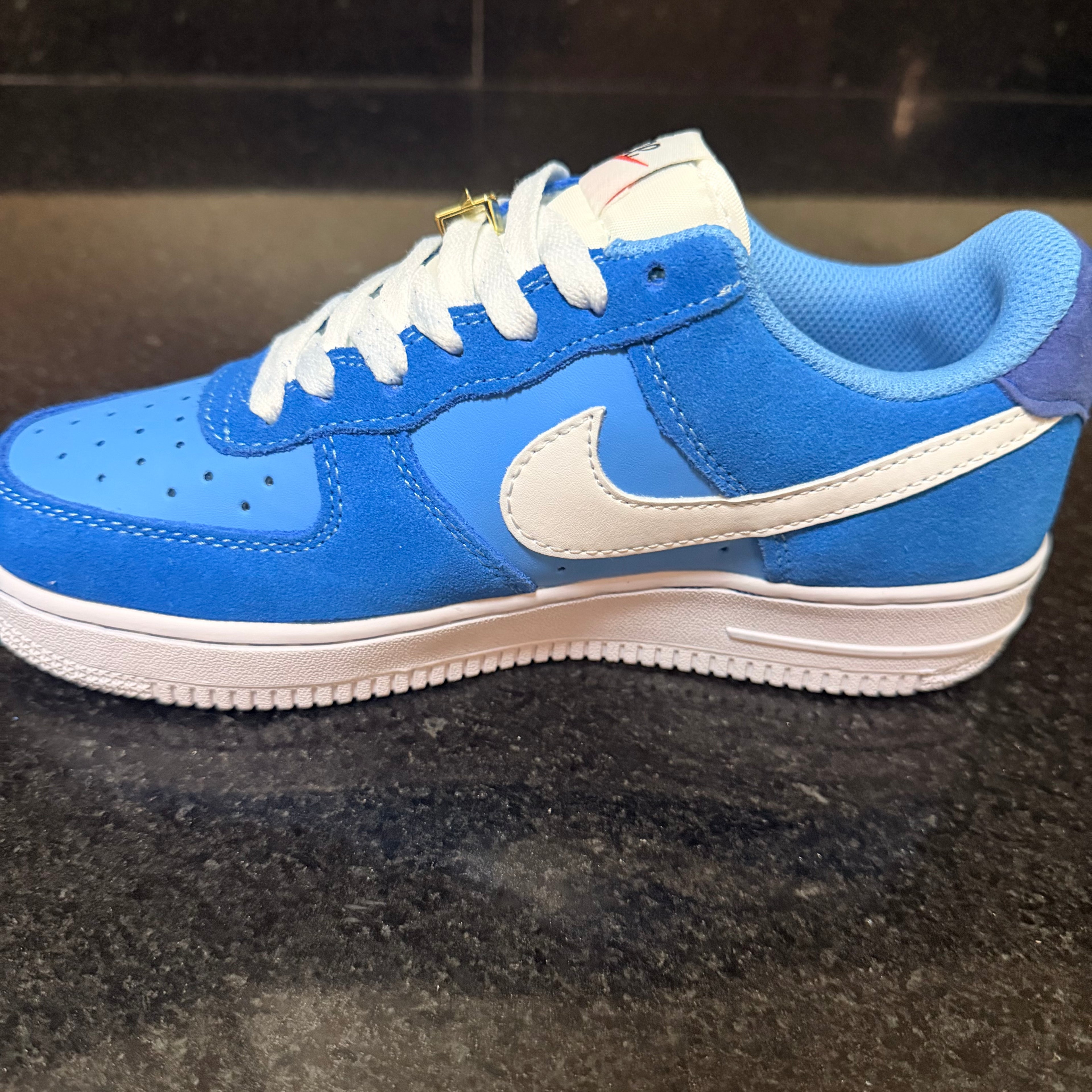 AF1 First Use Blue