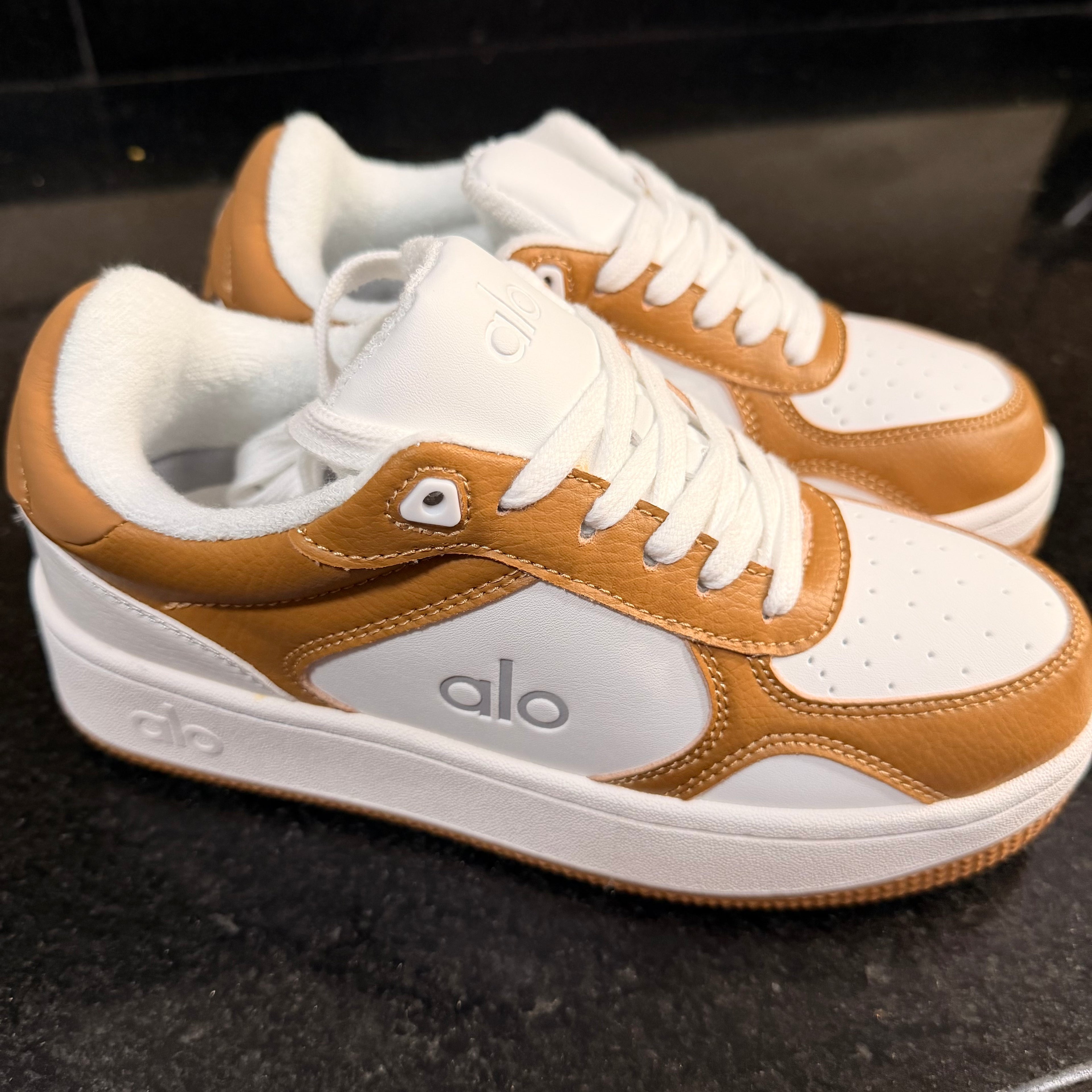ALO Recovery Brown