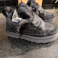 UGG Lowmel Black