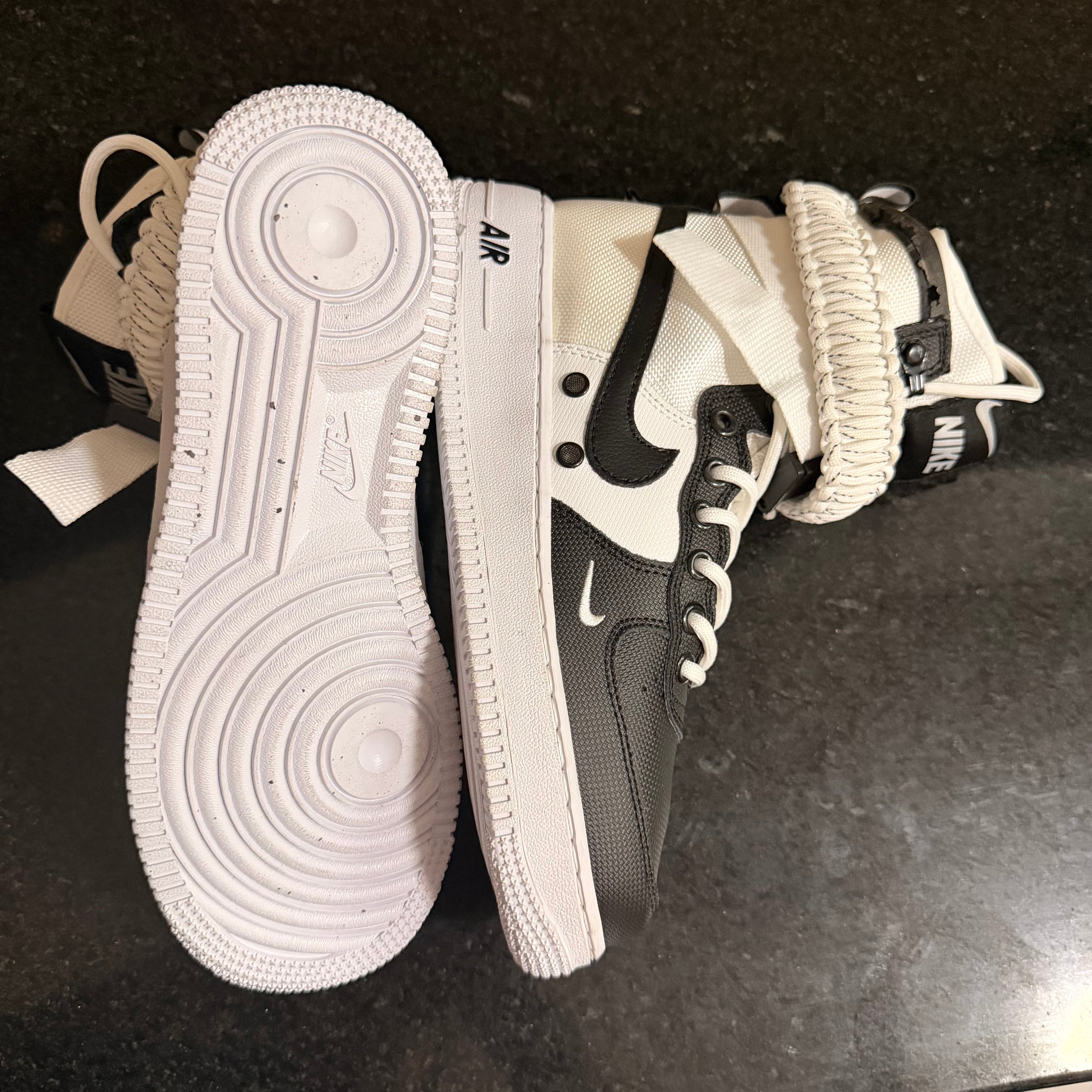 AF1 High Sf White & Black