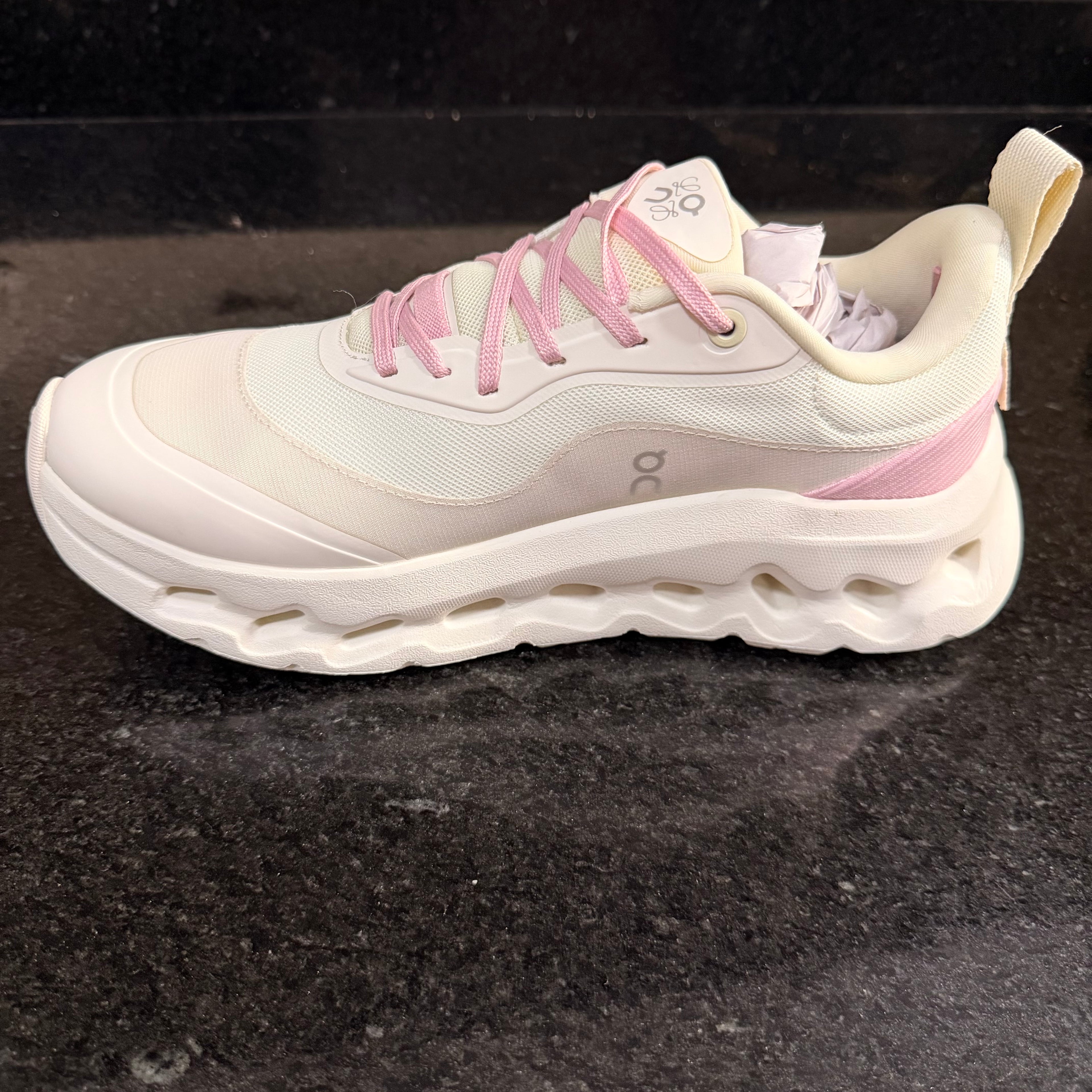 OnCloud Tilt Beige Pink