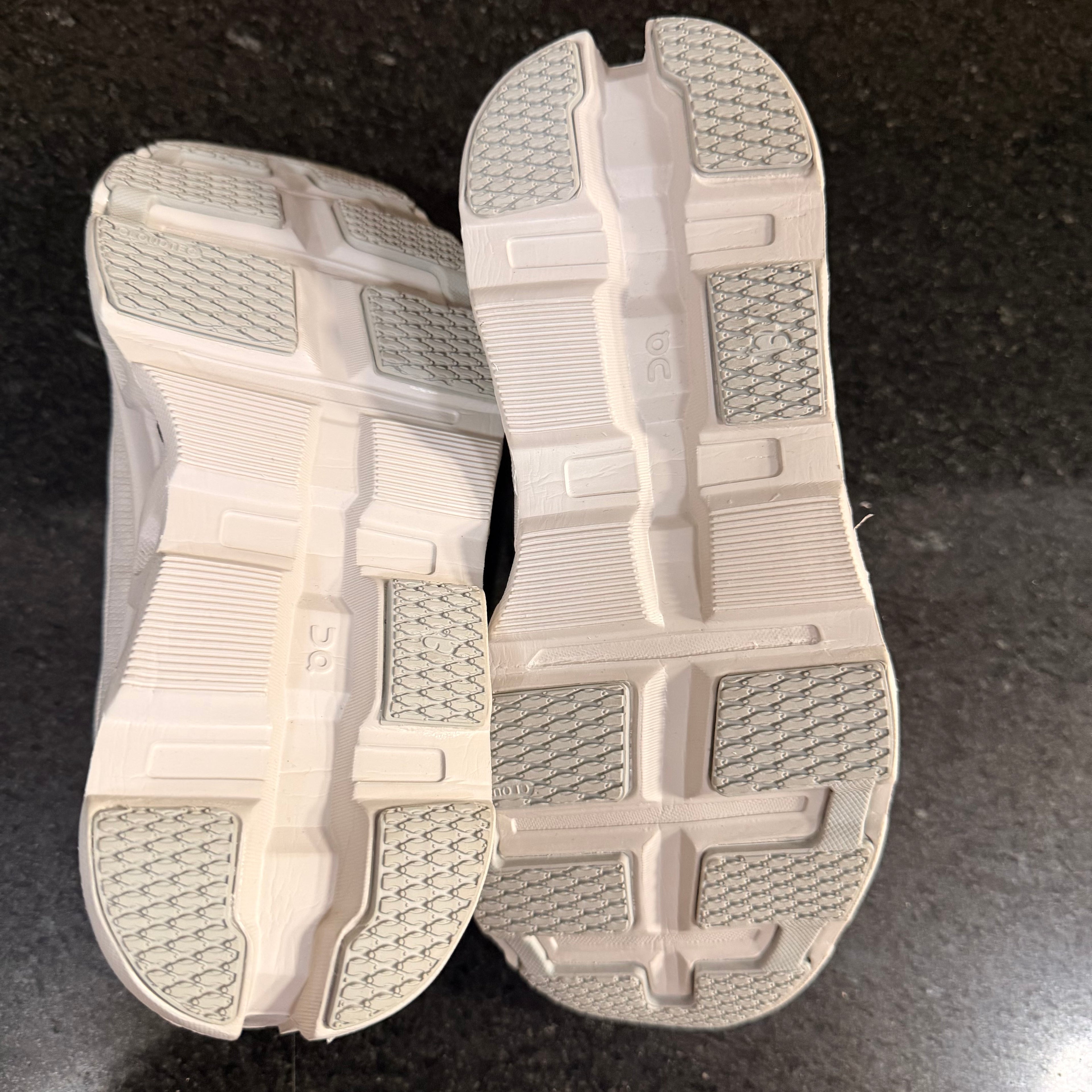 OnCloud Monster All White